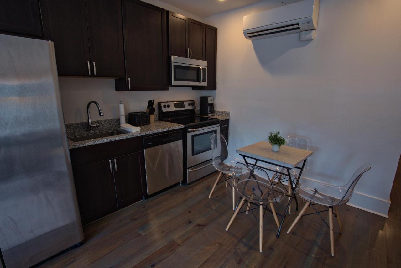 צ'רלסטון 493 King Two Bedroom Suites חדר תמונה